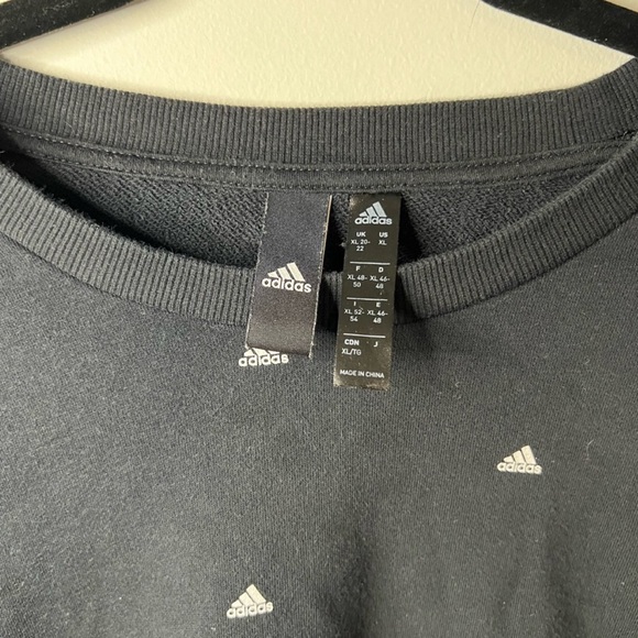 Adidas - Crewneck Long Sleeve - Size XL - Picture 9 of 9